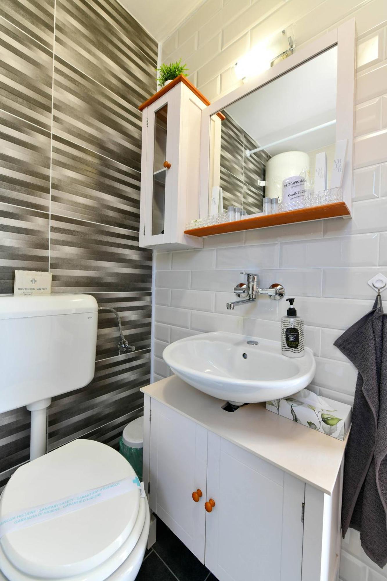 Apartman Tina Rakovica Bagian luar foto