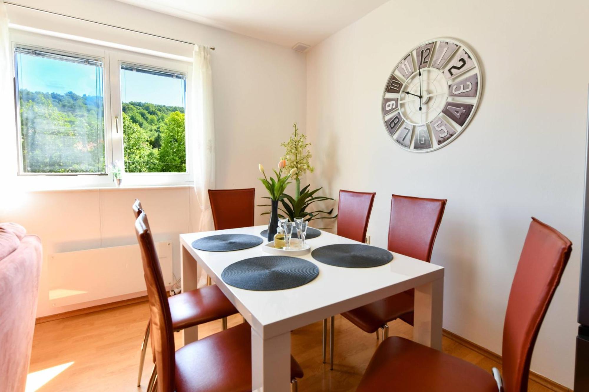 Apartman Tina Rakovica Bagian luar foto