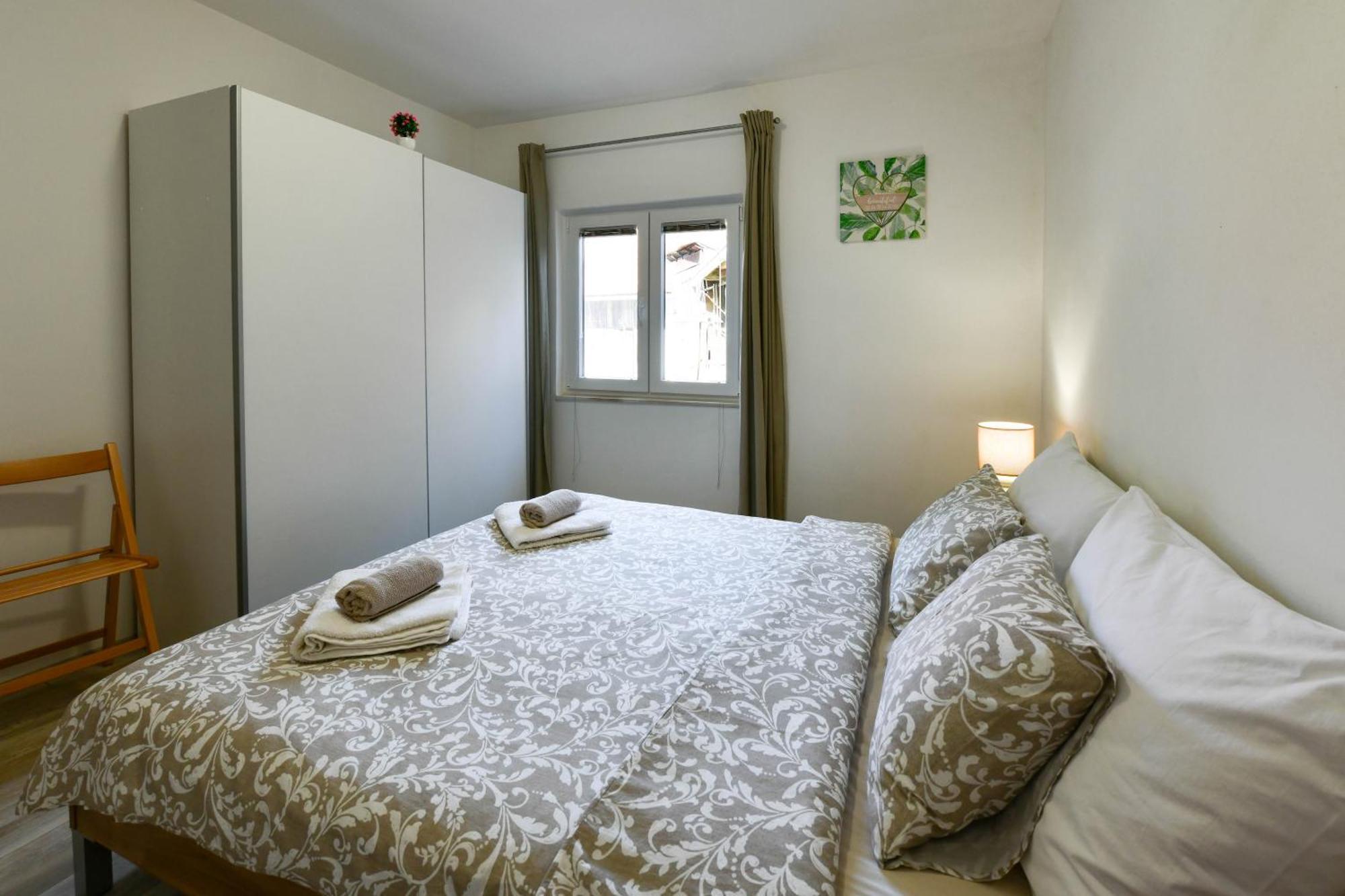 Apartman Tina Rakovica Bagian luar foto